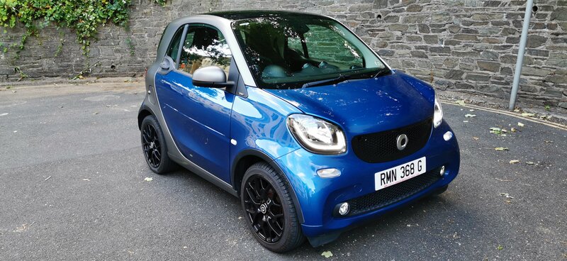LOW MILEAGE - AUTOMATIC - RARE HIGH SPEC MODEL Smart fortwo 2018 - 1.0 Prime Sport Premium+ AUTO — photograph from Ingear Car Sales