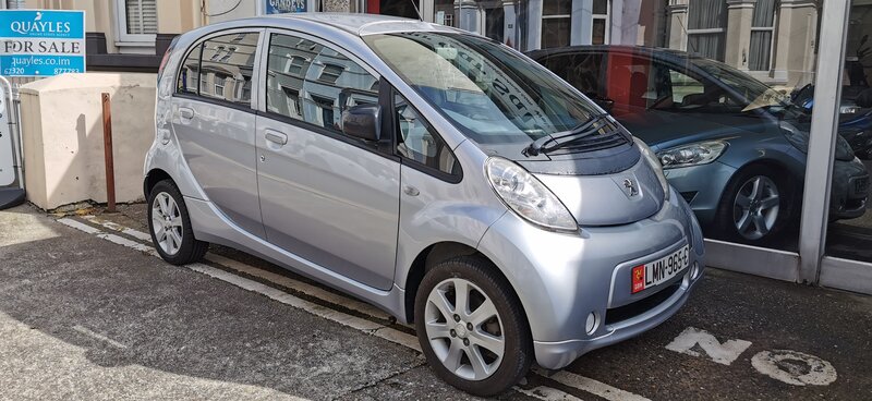 ** PRICED TO CLEAR ** EV - AUTOMATIC - ONLY 29k Peugeot iOn 2013 — photograph from Ingear Car Sales